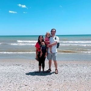 Meet your Posher, Julia